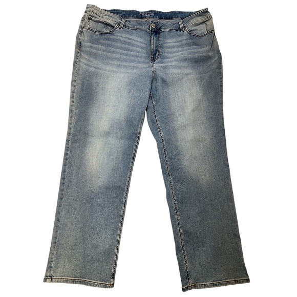 Maurices MidRise Jeans Straight Leg Light Wash 5 Pocket Blue Denim Plus Size 22W - Picture 1 of 13